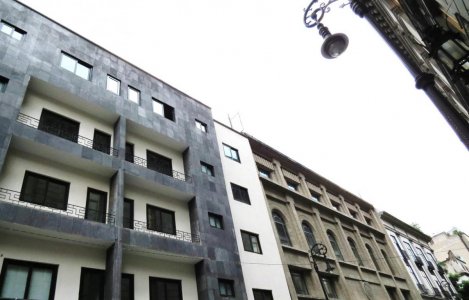 Nuevo, a Esquina de Bellas Artes, a un Costado de La Cámara de Senadores.