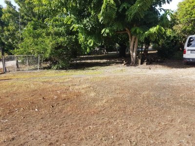 Terreno con Construcción