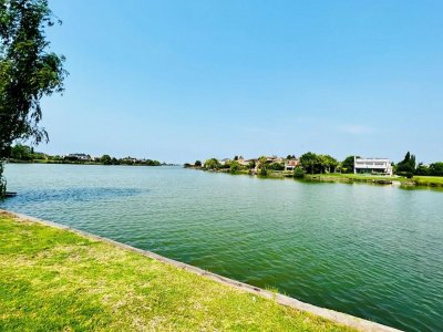 25 m de Costa Al Lago Central de Nordelta