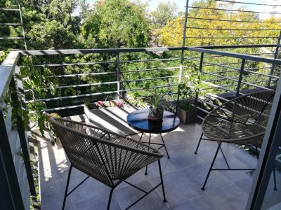 Monoambiente Moderno con Balcon
