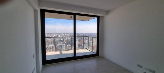 Espectacular Piso 31 con Gran Terraza Propia