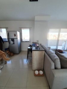 Dos Ambientes con Vista Al Rio