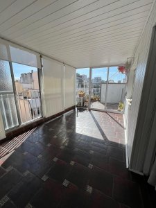 Billinghurst Entre Guemes y Charcas con Garage