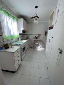 Billinghurst Entre Guemes y Charcas con Garage