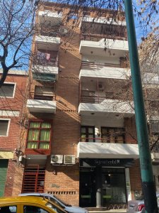 Departamento en alquiler en Balvanera, Combate de Los Pozos 900, Piso 3
