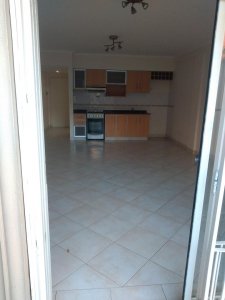 Excelente monoambiente con patio. 55m2 totales. Dueño directo.