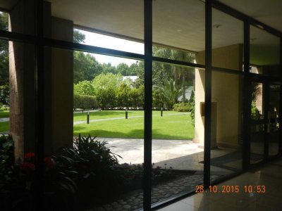 Excelente, Luminoso y Amplio Depto. con Pileta, Sum, y Segurid. 24hs!