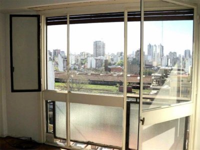 Luminoso Departamento Edificio Torre - Gran Ubicación