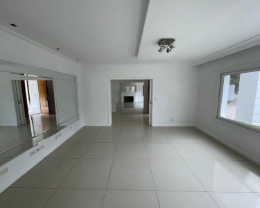 Alquilo Casa en Country Highland Park