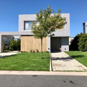 Casa Moderna en Alquiler - B. Las Tipas - Nordelta