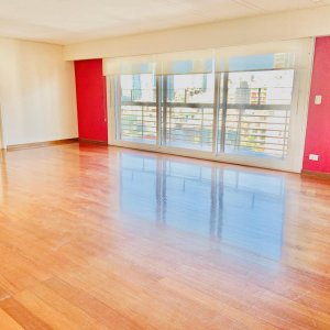 Dueño Alquila. Piso 215 m² ¡Todo Luz! Cochera Premium