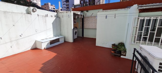 Hermosa Casa Interna - 3 Dorm + Comodín, 2 Baños, Terraza y Parrillero