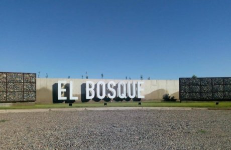 Vendo Lote de 300 m Barrio Privado El Bosque