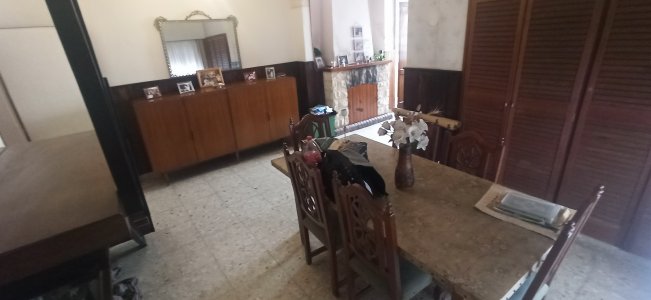 Casa grande 2 plantas céntrica con consultorio