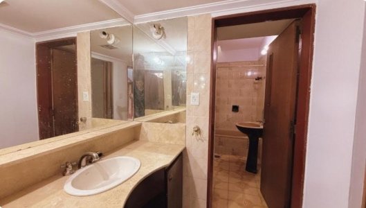 Dueño Alquila Amplia Casa Exclusiva, Tres Dorm. con Terraza y Cochera