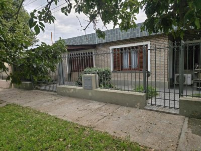 Casa en Venta 3 Dorm.